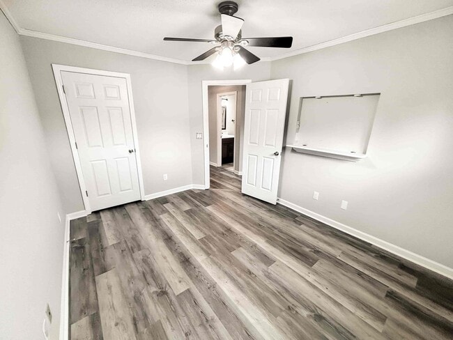 Building Photo - 3029 Vineyard Way