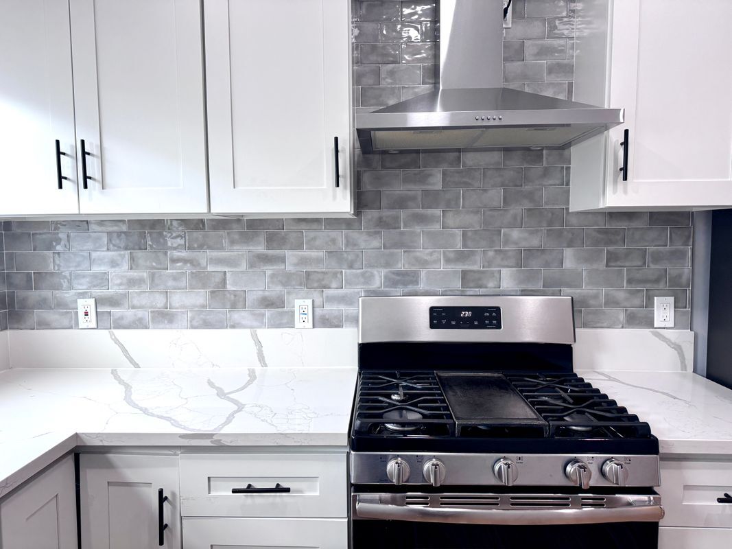 Building Photo - 1151 E 15th St