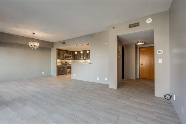 Building Photo - 3030 McKinney Ave
