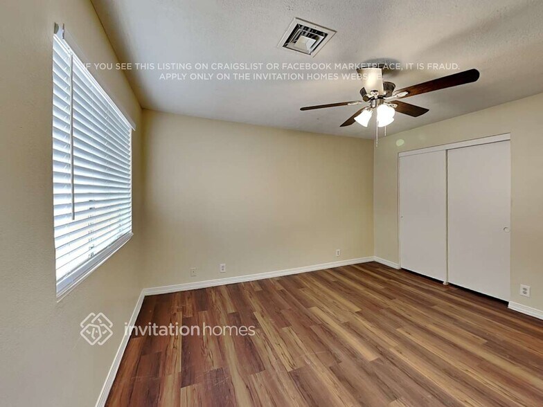 Building Photo - 10017 N 66th Ave