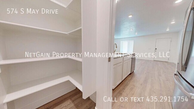 Building Photo - 574 May Dr