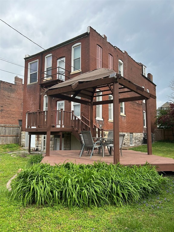 Building Photo - 4560 Gibson Ave