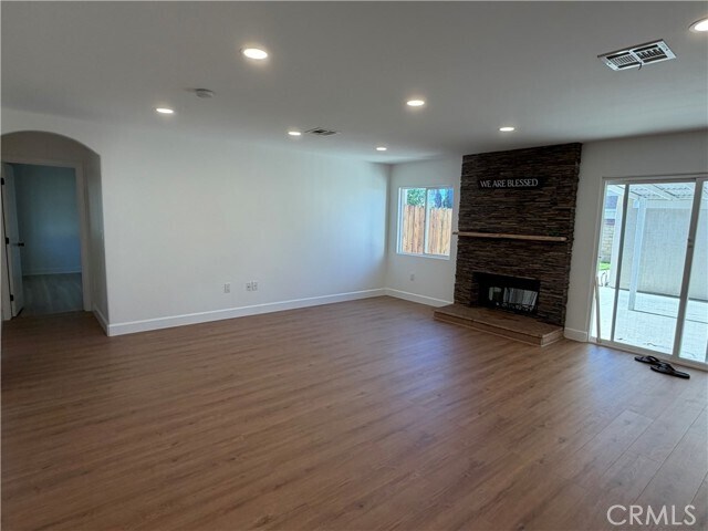 Building Photo - 7101 Fallbrook Ave