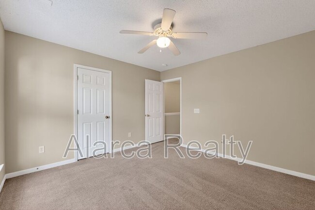 Building Photo - 2817 Summergrove Ct