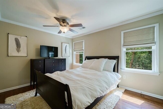 Building Photo - 947 Lenox Hill Ct NE