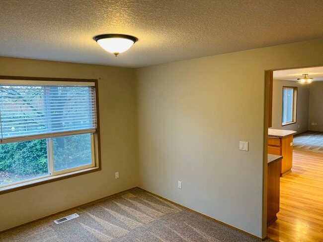 Building Photo - Nicely Updated Large Home w/ Pool!