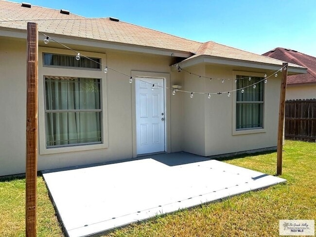 Building Photo - 216 Gilson Rd