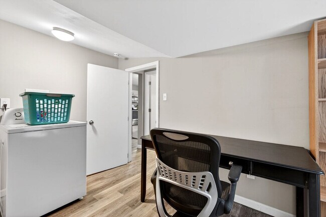 Building Photo - 7792 Alicia Ct