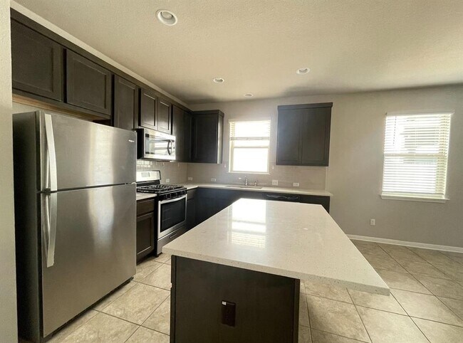 Building Photo - 2340 Pecan Island Dr