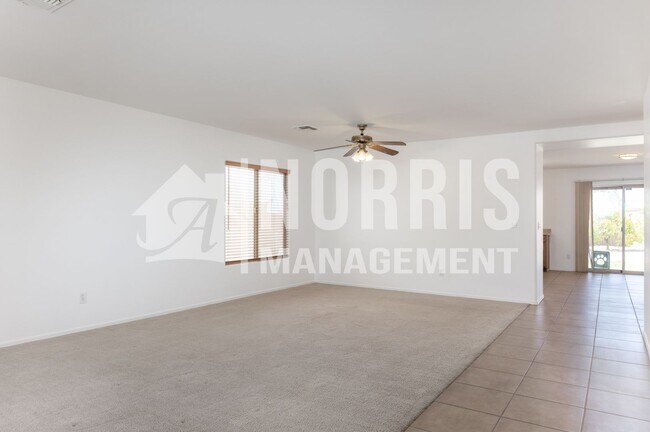 Building Photo - Large Home with Plenty of Room in Coolidge