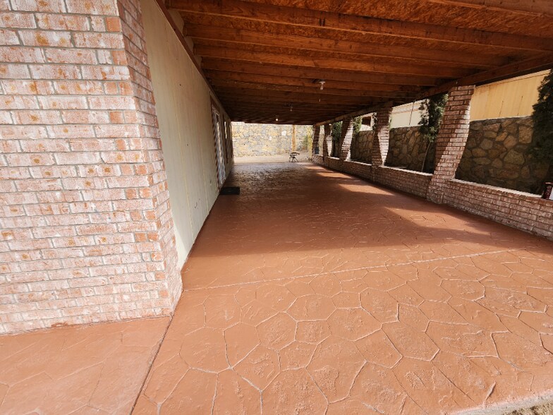 Building Photo - 437 Sunset Hills Dr