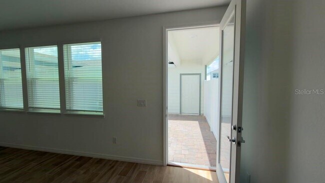 Building Photo - 4568 ORCHARD VIEW Aly