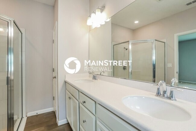 Building Photo - 3 Bedroom Pet-Friendly Home in Jacksonvill...