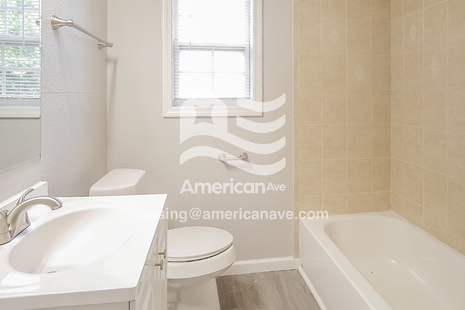 Building Photo - 6316 E 4th Terrace