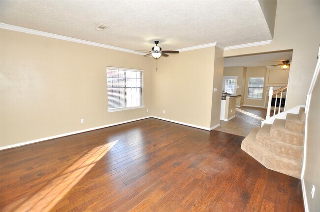 Building Photo - 3614 Scenic Valley Dr