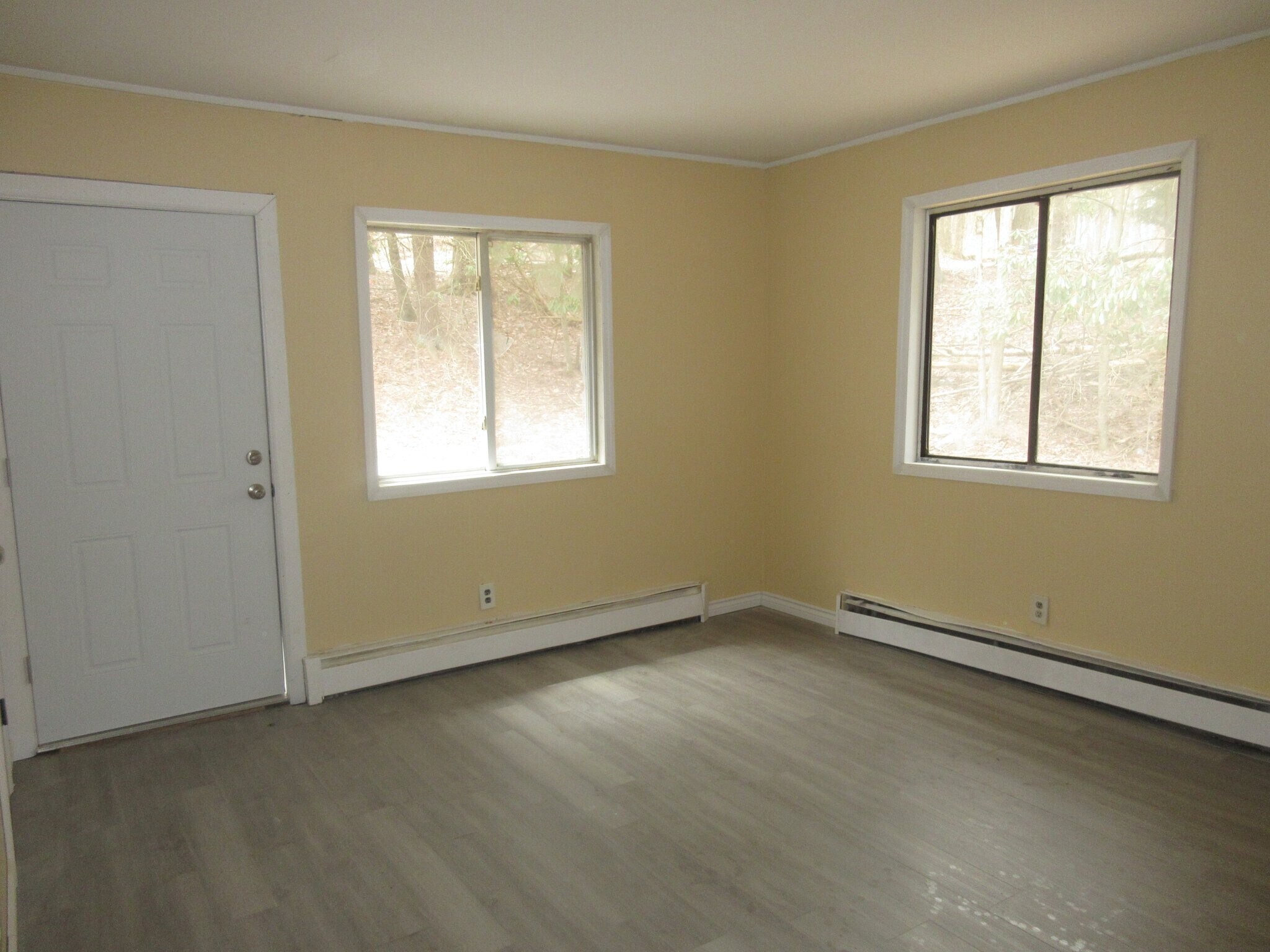 Building Photo - 1195 NY-52