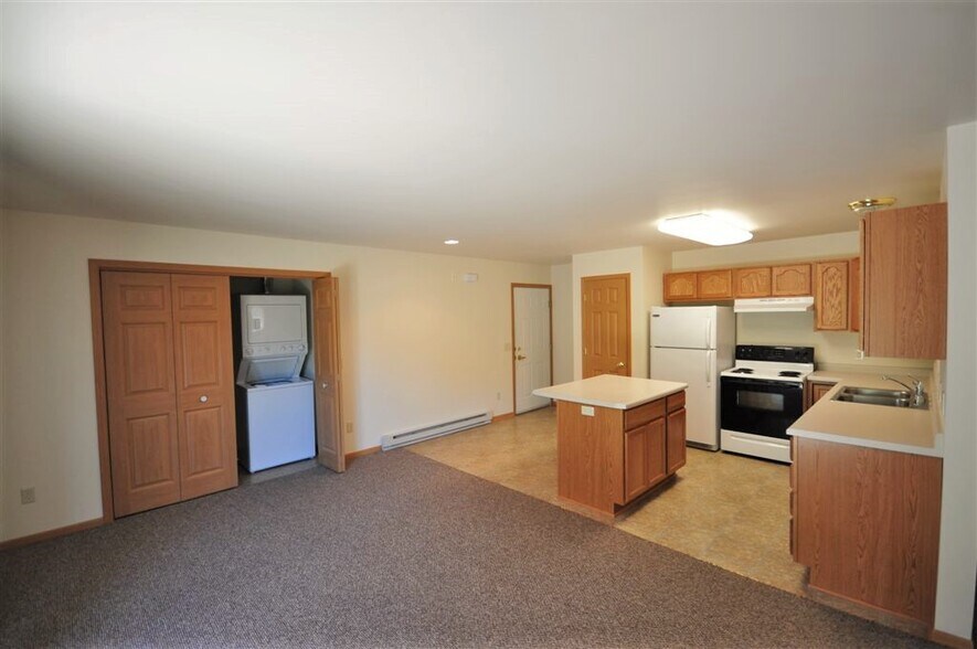 Building Photo - Southridge East Apartments