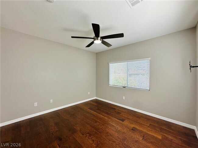 Building Photo - 956 Tafalla Ct