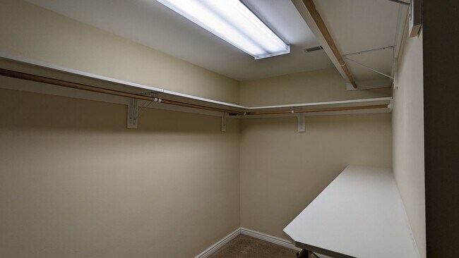 Building Photo - 3926 Broadmoor Valley Rd