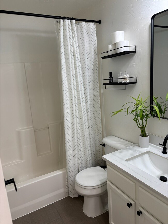 Building Photo - 1262 Bridalwood Lp