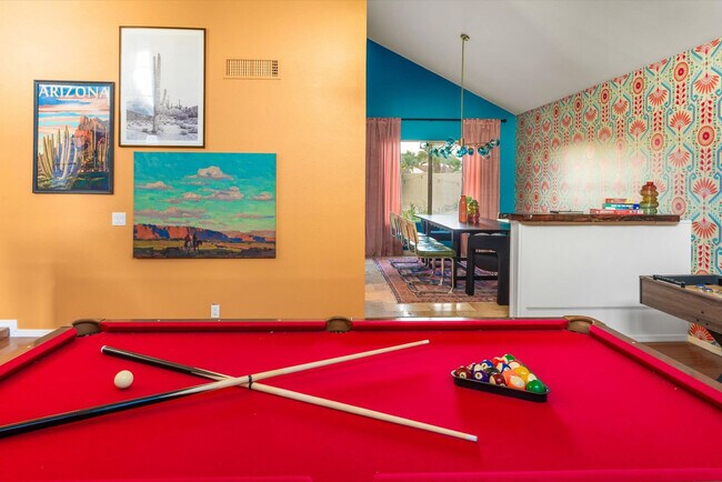 Building Photo - 7804 W Pershing Ave