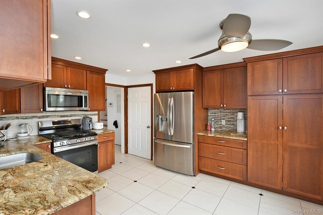 Building Photo - 3544 Woodward St