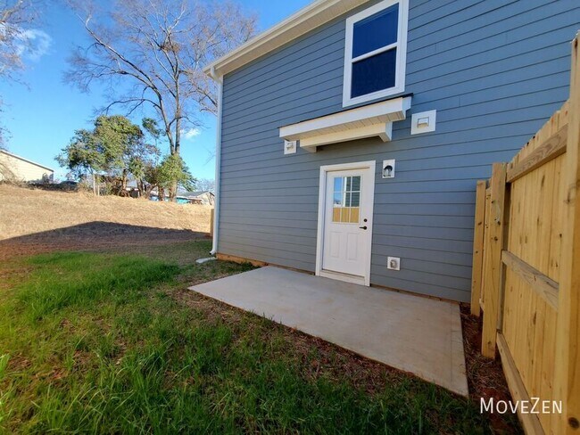 Building Photo - 16 Catawba Ave