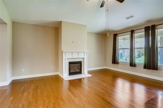 Building Photo - 4018 Creekshire Trl