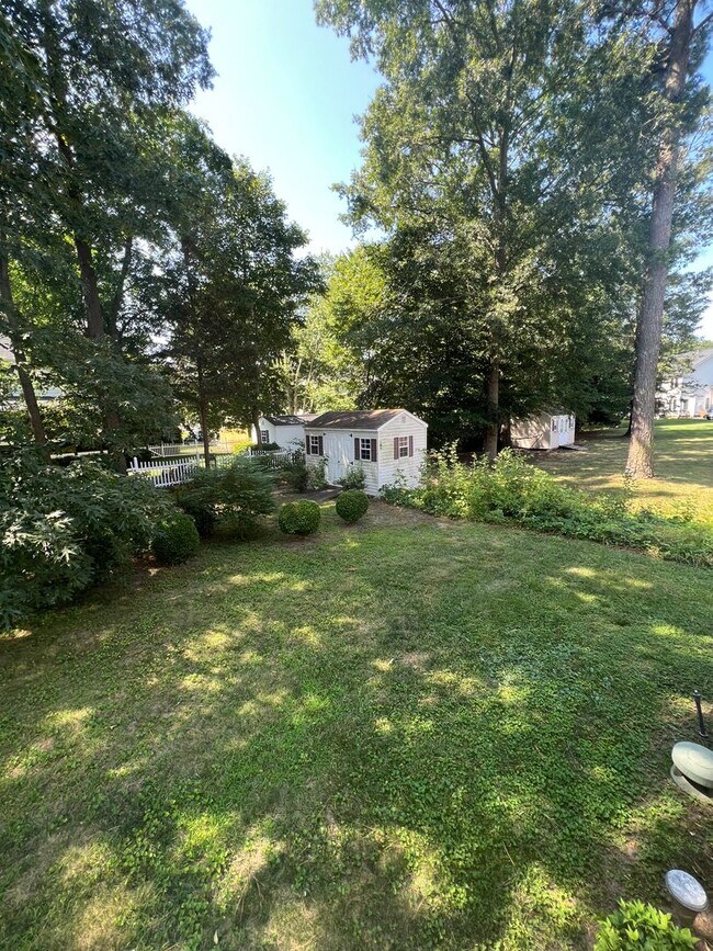 Building Photo - 11837 Club Ridge Dr