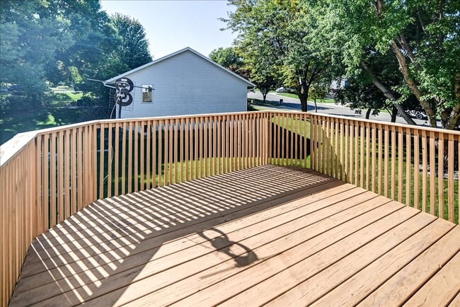Building Photo - 309 Trail Side Dr