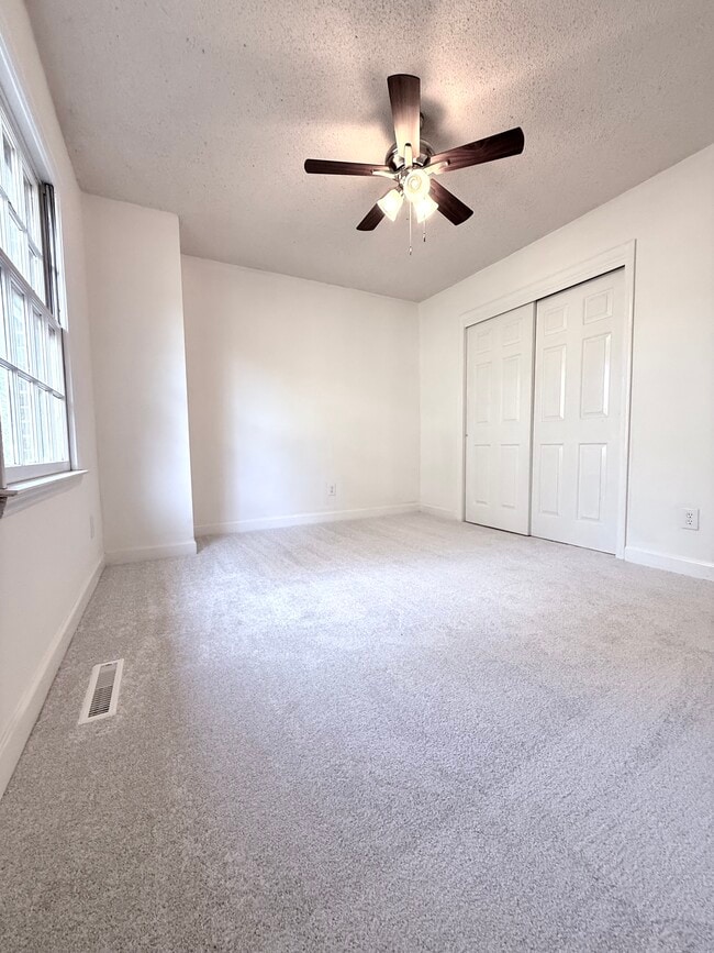 Building Photo - 4913 Marlin Ct