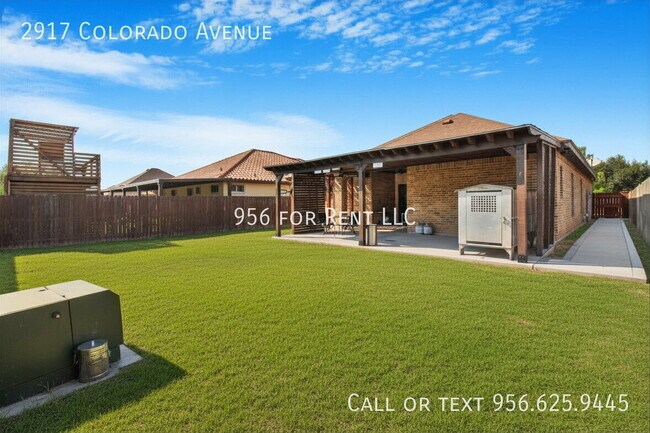 Building Photo - 2917 Colorado Ave