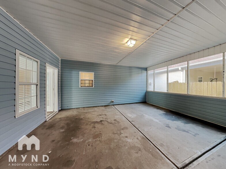Building Photo - 4075 Springvale Way