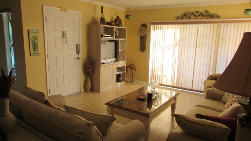 Building Photo - 2699 Pine Ridge Way E