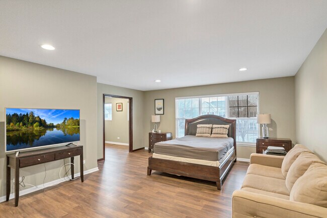 Building Photo - 426 Kingfisher Rd