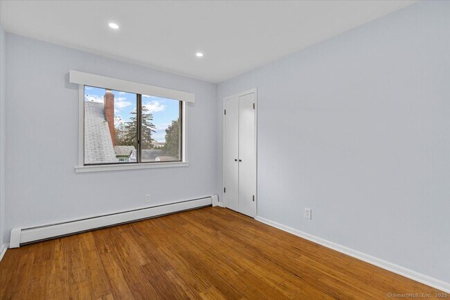 Building Photo - 88 Horton St