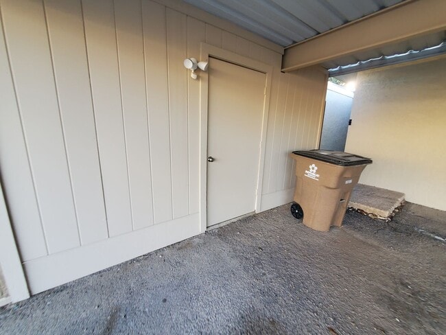 Building Photo - Cozy 2 bed, 2 bath home in SOUTHLAND PARK ADDITION AVAILABLE NOW!