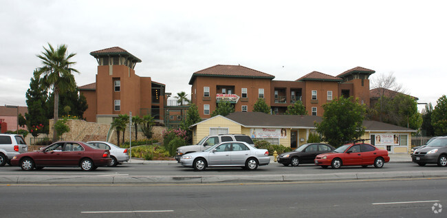 Building Photo - Pollard Plaza Apartment