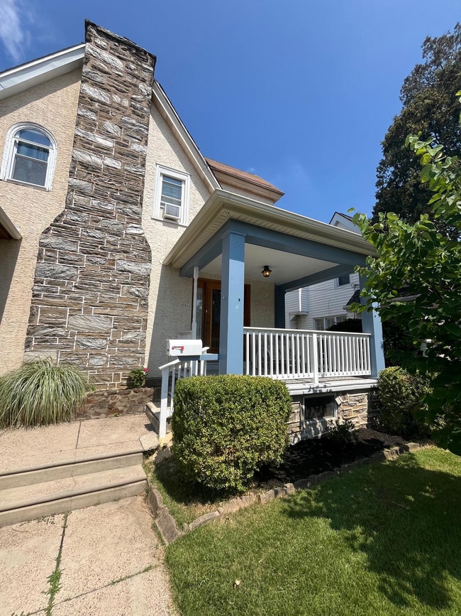Building Photo - 4021 Dayton Rd