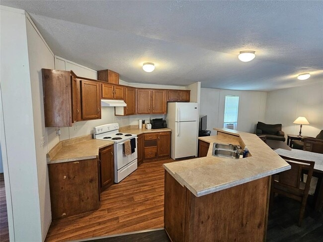 Building Photo - 1225 Osteen St