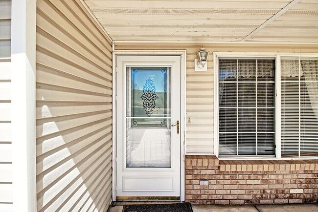 Building Photo - Beautiful 3 bedroom Fruita Home