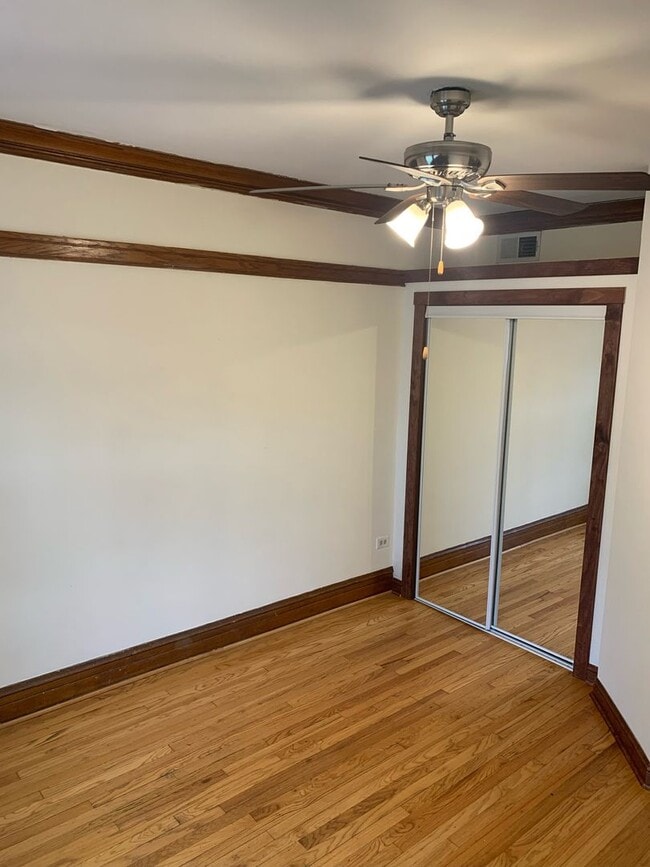 Building Photo - 4018 W Cortland St