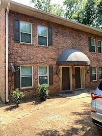 Building Photo - 121 Greenlawn Dr
