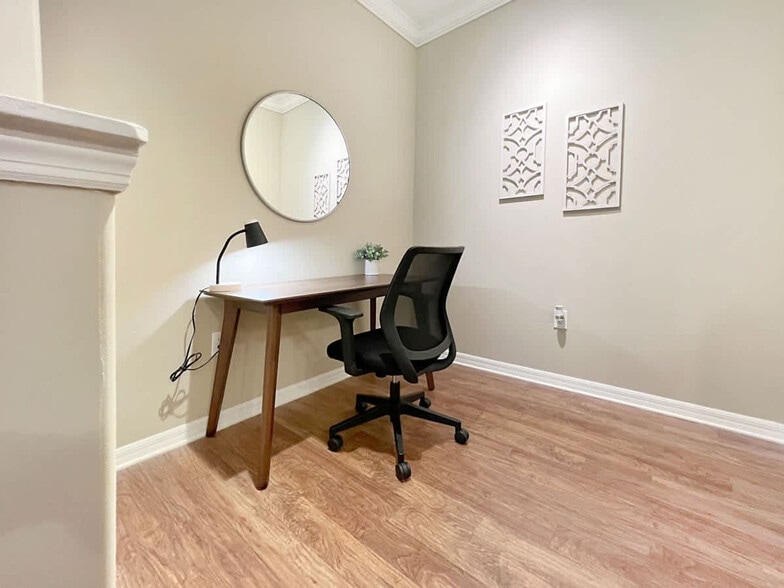 Building Photo - 1770 Bearberry Cir