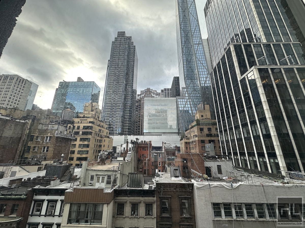 Building Photo - West 55th Street