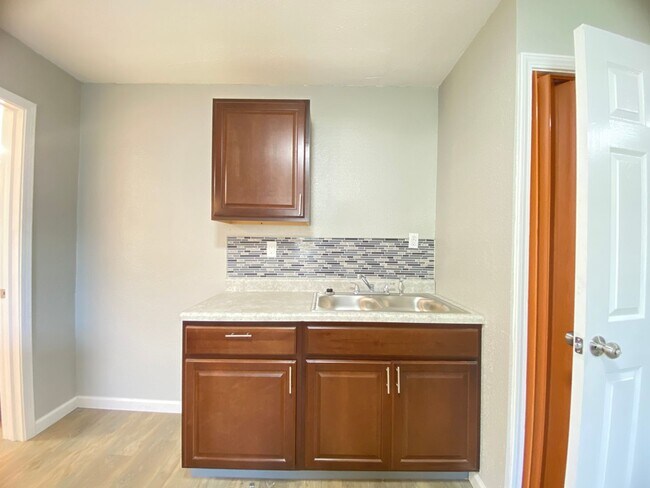 Building Photo - Finley St. 3217