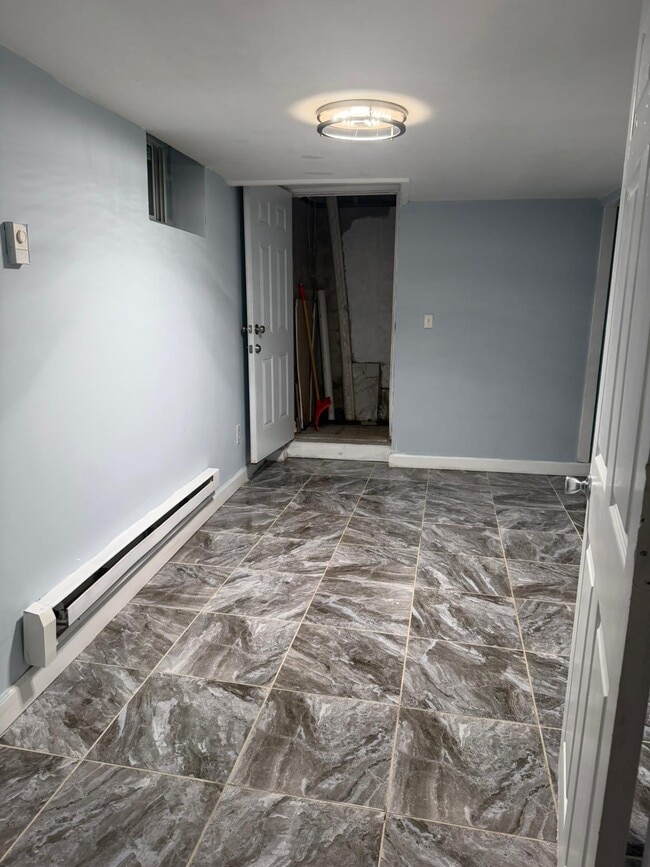 Building Photo - 72 Trenton St