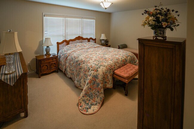 Building Photo - 276 Stone Glen Ct