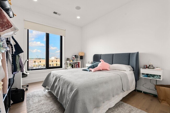 Building Photo - 30 Penniman Rd