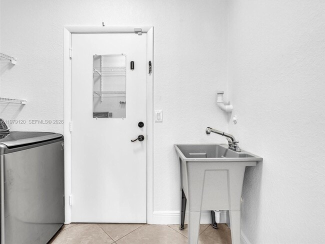 Building Photo - 15363 NW 14th Rd